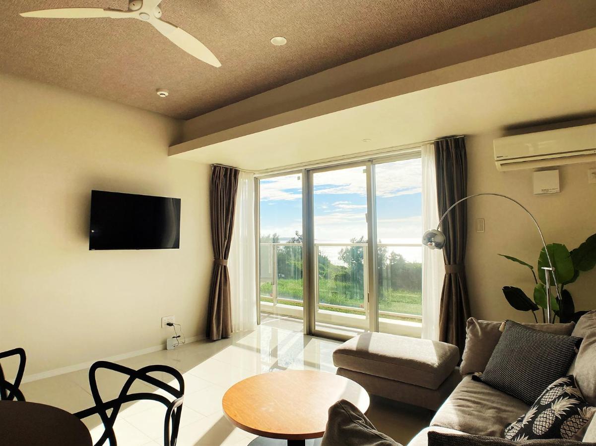 真栄田グランブルー403 ~ Maeda Grand Blue 403 ~ Apartment Onna Luaran gambar
